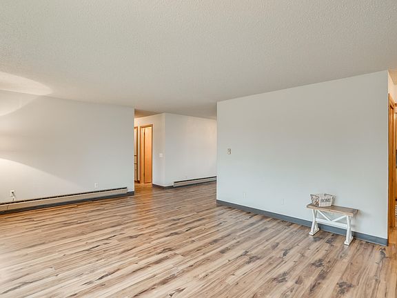 5th image of 125 26th St NW