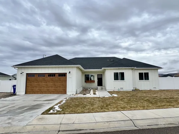 1746 Flagstone Dr, Elko, NV 89801