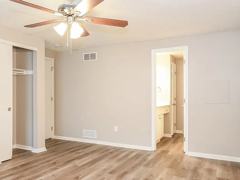 1204 Daylight Dr — Photo 9