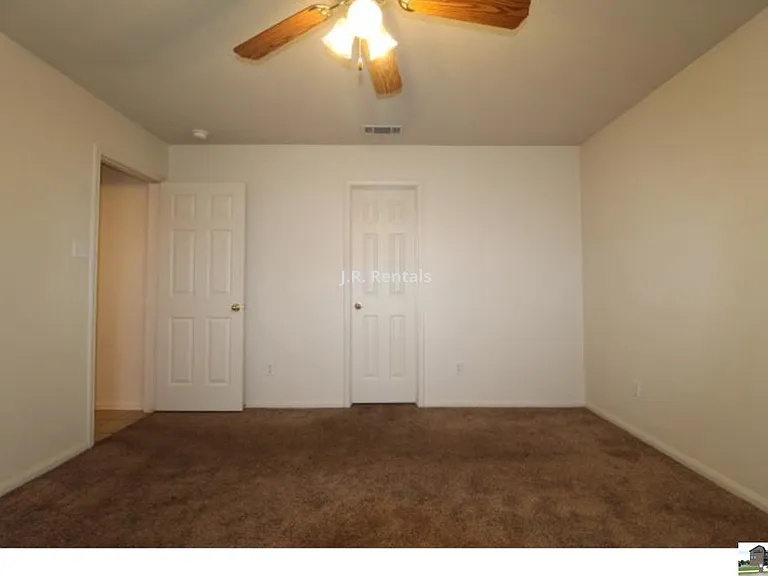 5611 Bertha Dr — Photo 34