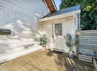 21339 Dewdney Trunk Rd, Maple Ridge, BC V2X 3G2