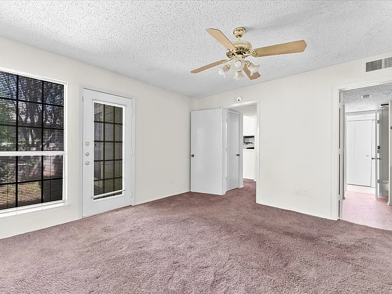 9621 Walnut St #6106 — Photo 5