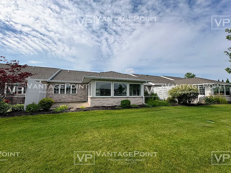 1684 Twin Lakes Cir #1 — Photo 33