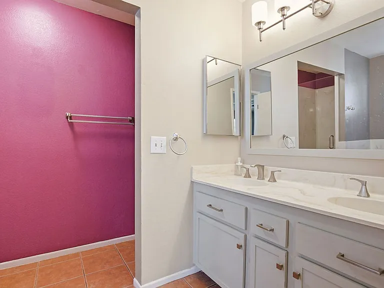 4561 Paseo El Rio Dr — Photo 20