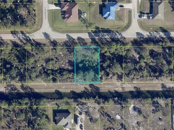 644 Raintree St E, Lehigh Acres, FL 33974