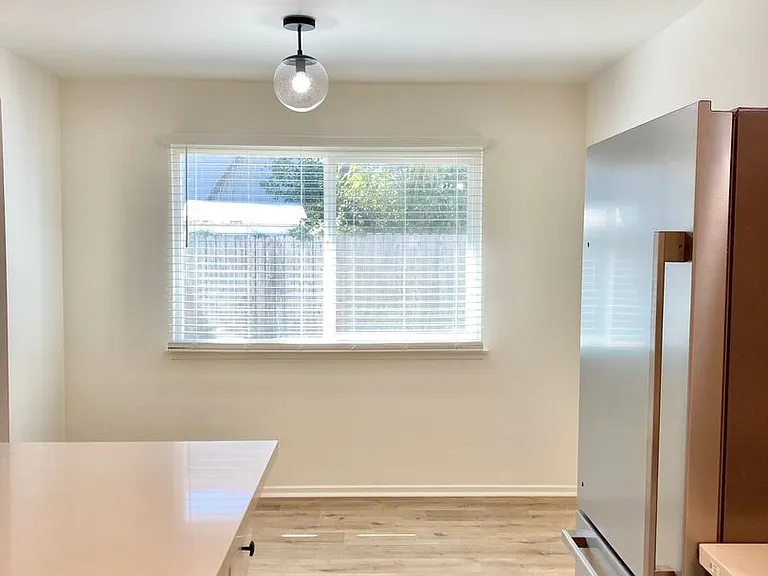416 Mills Way — Photo 6