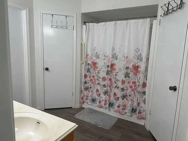 119 Basswood St — Photo 5