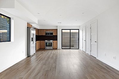 3rd image of 2717 W Avenue 33