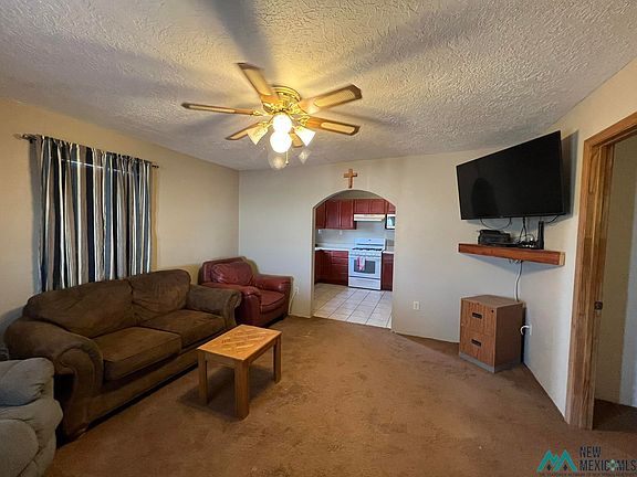 3rd image of 146 N Freeman Ave