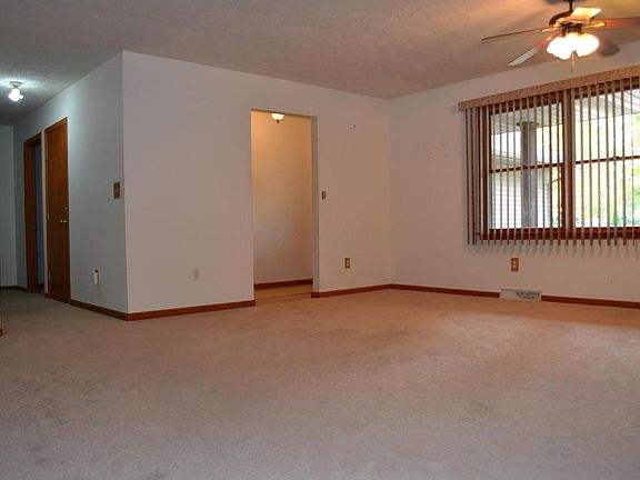 4th image of 3538 Apple Valley Dr