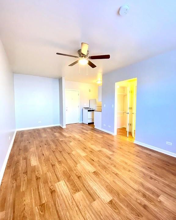 1st image of 4031 N Kenmore Ave #1827