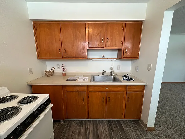 1207 Danforth St — Photo 27