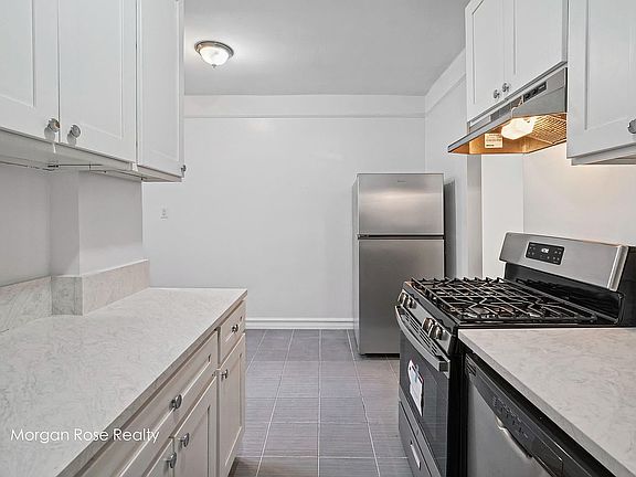 4th image of 570 Westminster Rd APT C19