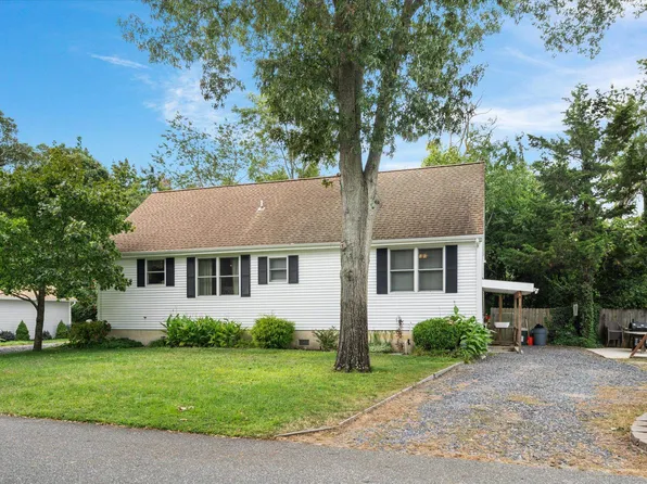 309 3rd St, Cape May Court House, NJ 08210