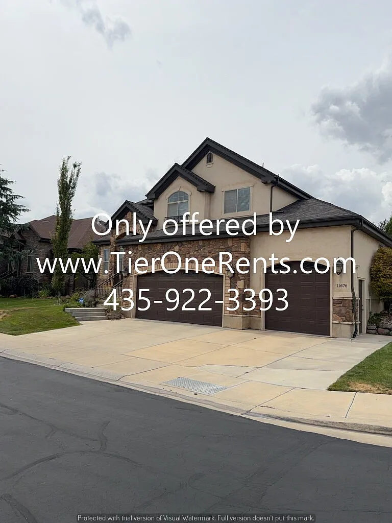 7 bed, 3.5 bath, 4015 sqft, $3,995 — Photo 2
