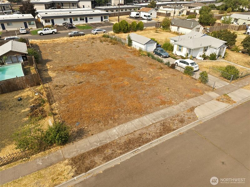 2nd image of 1511 Hobson Street