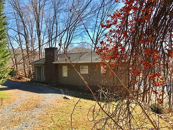 4th image of 25440 Cornelius Dr