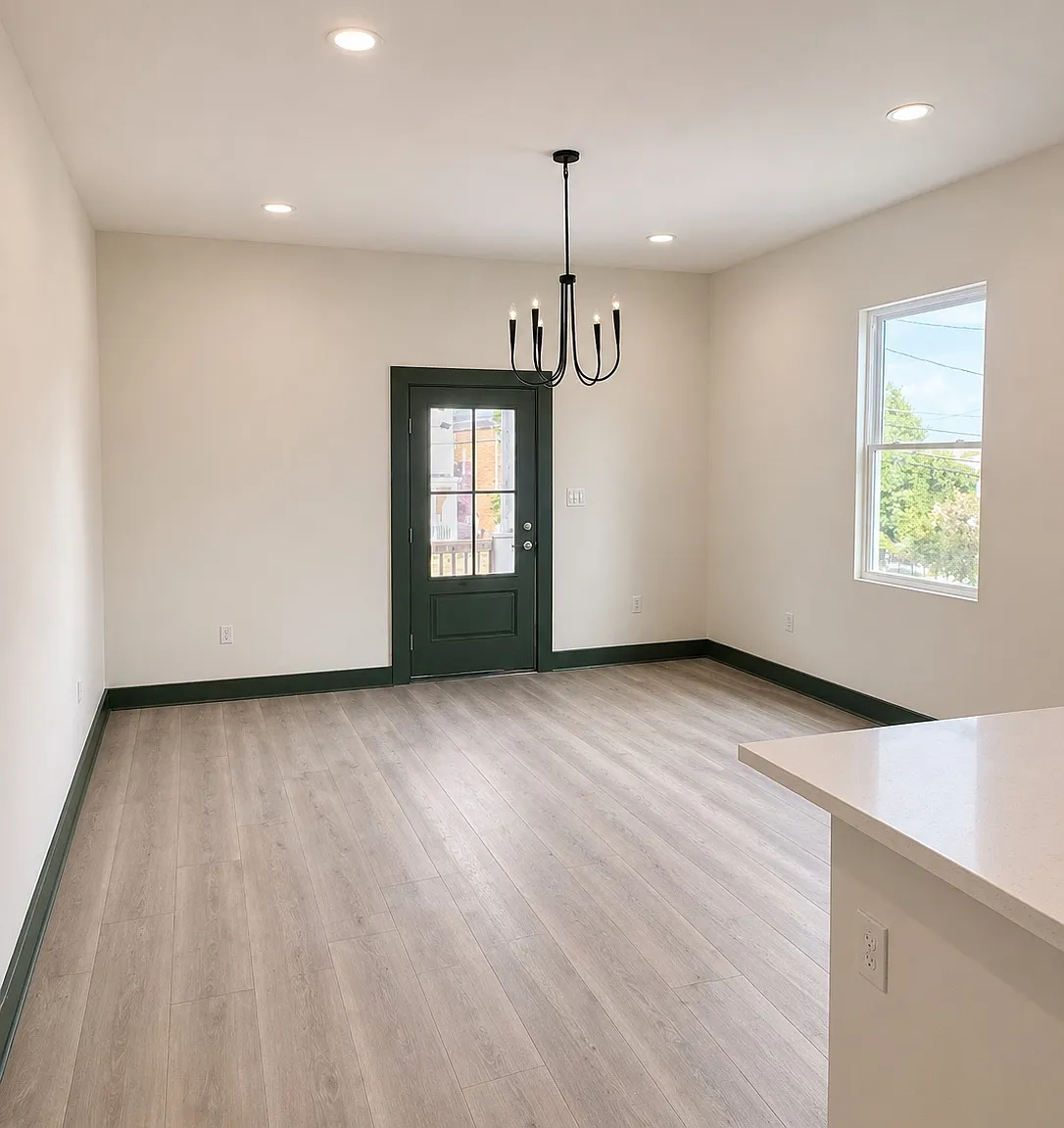 2 bed, 1100 sqft, $1,350 — Photo 3