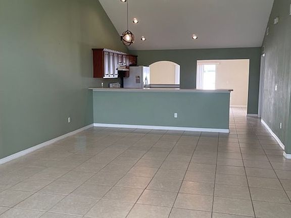 5th image of 23 Ridley Ln #B