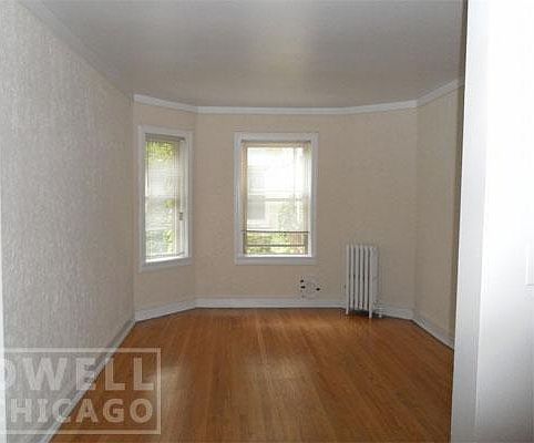 2nd image of 1422 W Farwell Ave APT 2S