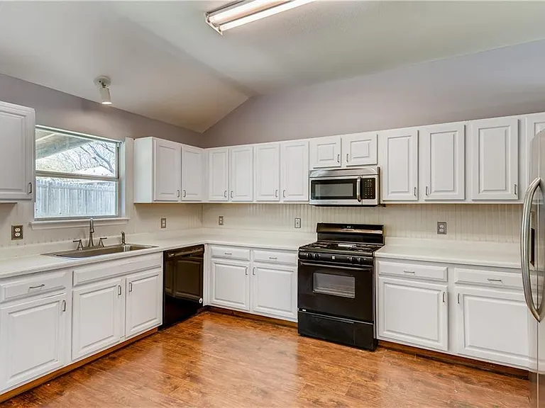 1804 Whirlwind Trl — Photo 10