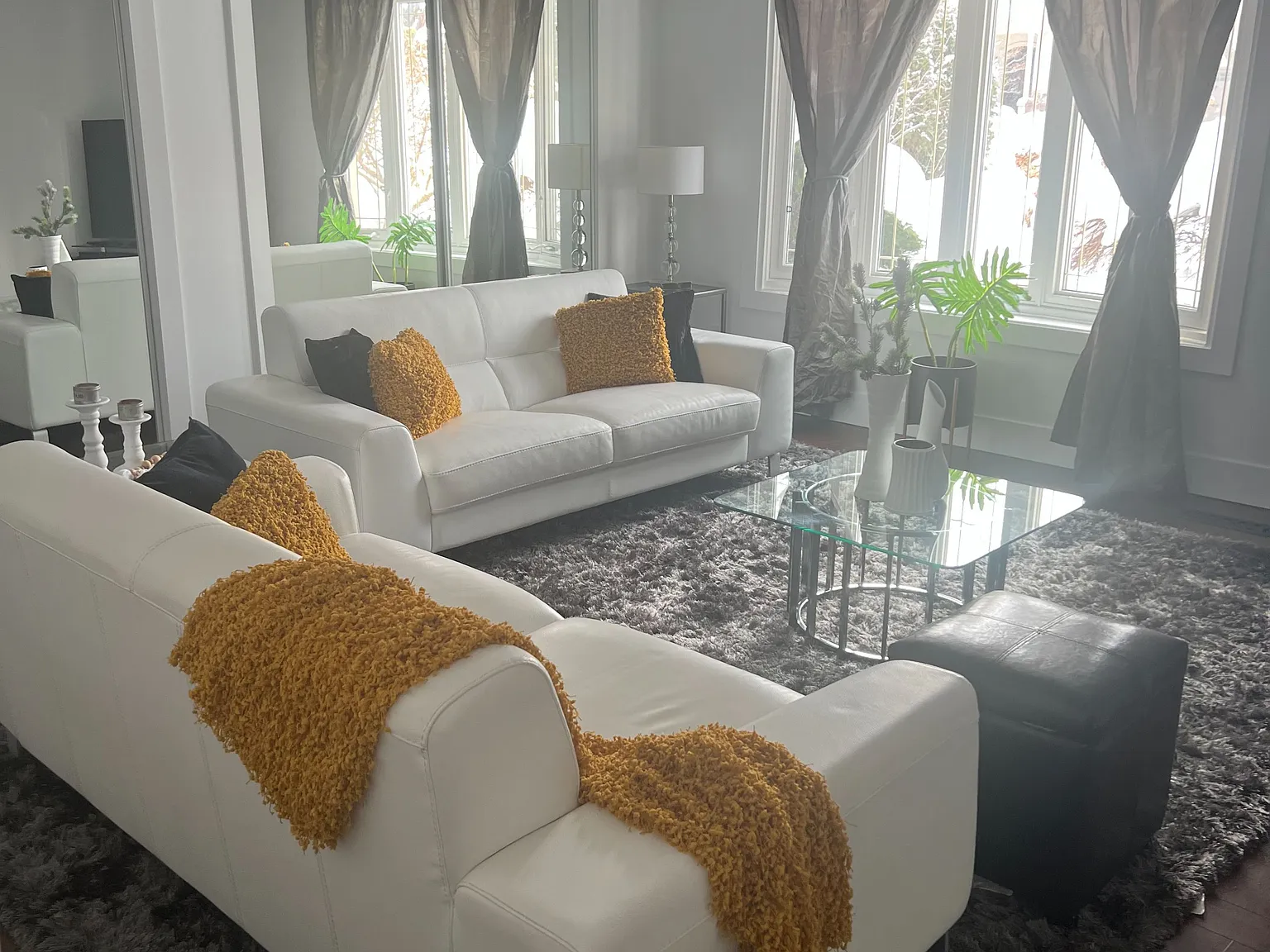 2 bed, $2,950 — Photo 1