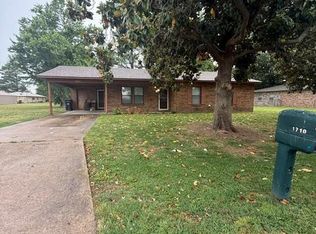 1710 Corbet St, Walnut Ridge, AR 72476