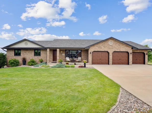 2159 Palmer Dr, Asbury, IA 52002