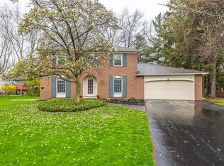 170 Hillhurst Ln, Rochester, NY 14617
