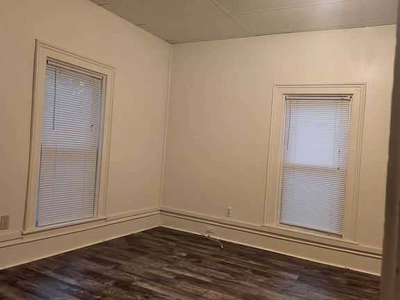 3rd image of 422 S Warren Ave APT 2