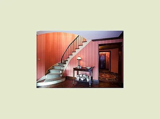 Sold by Stribling | media 5