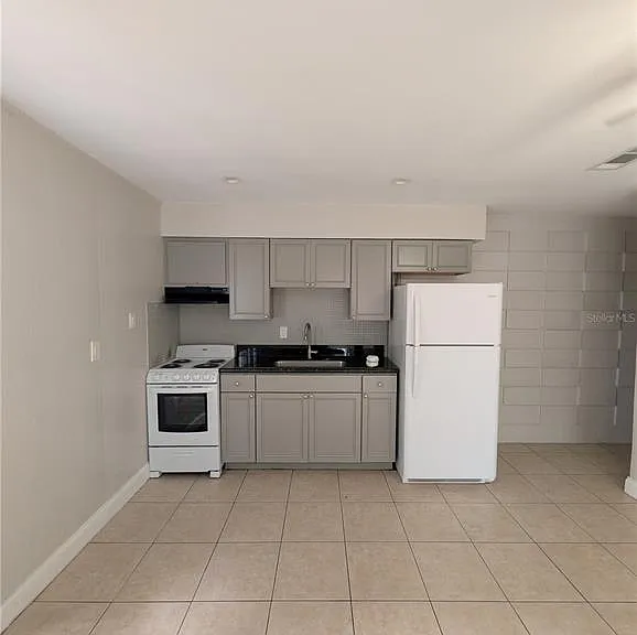 803 NW 40th Ave — Photo 5