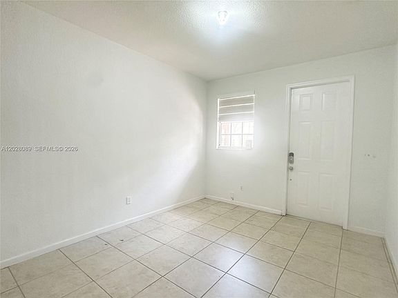 3rd image of 662 NE 21st Ter