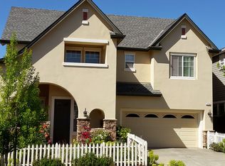 379 Parkland Farms Blvd, Healdsburg, CA 95448