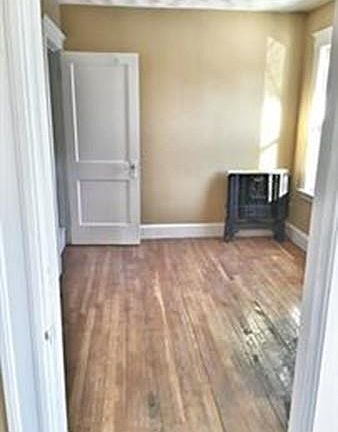 3rd image of 104 Wright Ave