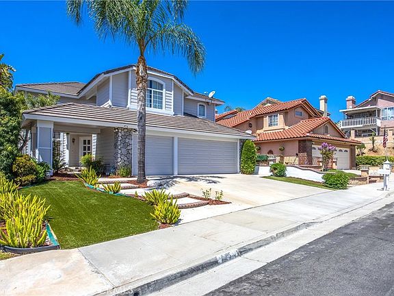 2nd image of 476 Somerset Cir