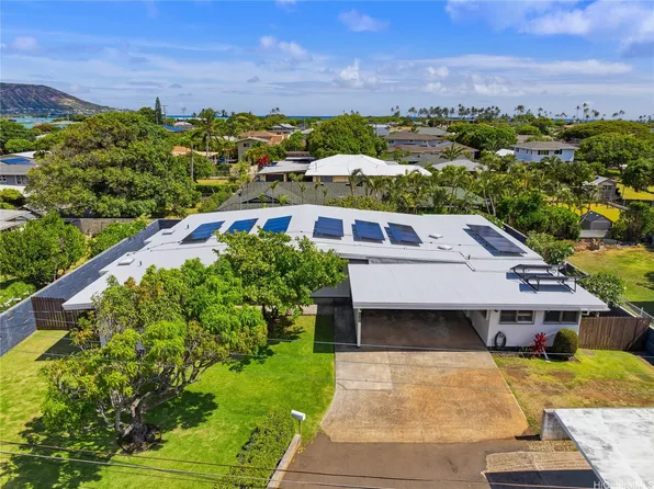 6085 Manukapu Pl, Honolulu, HI 96821
