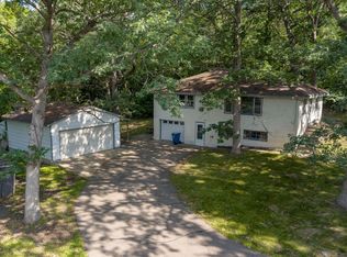 5524 Glenavon Ave, Minnetonka, MN 55345