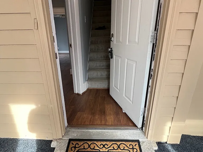 780 Dodd Rd — Photo 2