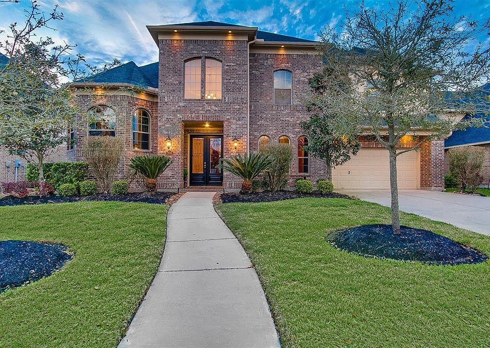 1st image of 2806 Texas Laurel Dr