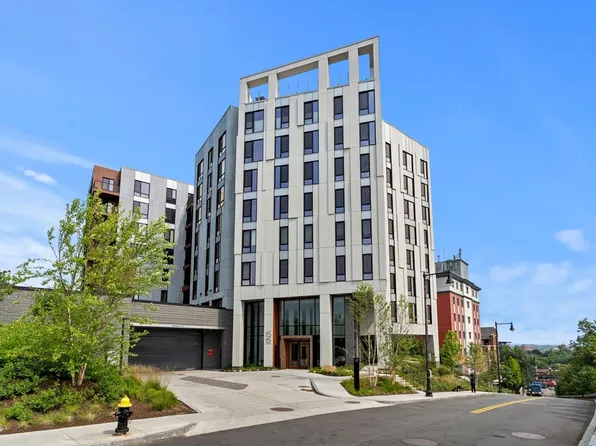 1515 Commonwealth Ave #714, Brighton, MA 02135