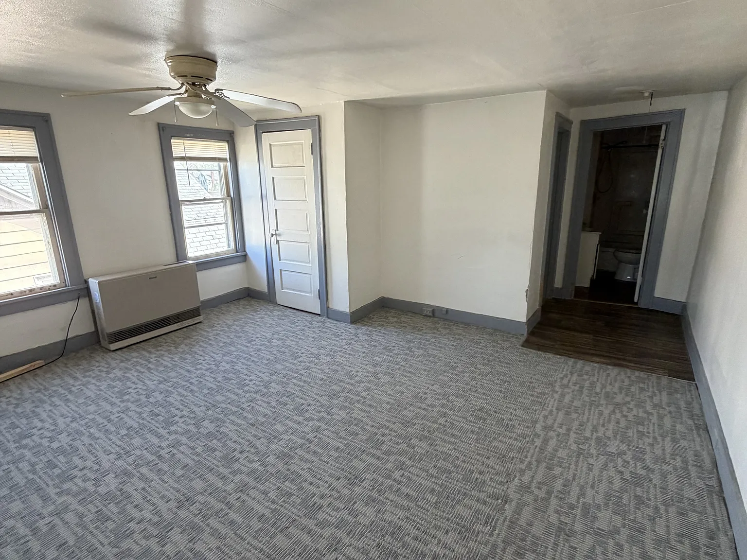 411 Jackson Avenue - 3N — Photo 2