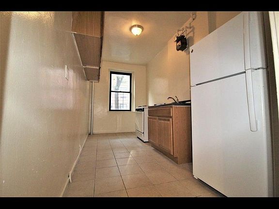 3rd image of 3312 Hull Ave