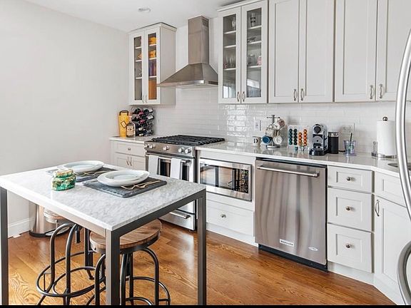 2nd image of 322 Athens St #6