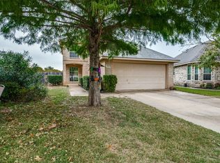 5037 Glenscape Trl, Fort Worth, TX 76137