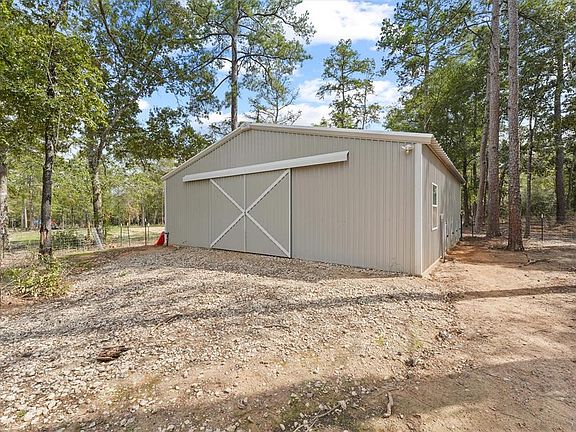 3rd image of 11076 Greenway Drive