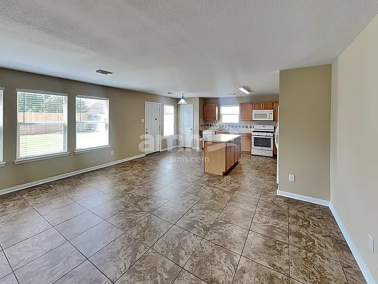 18107 Quiet Ridge Ln — Photo 4