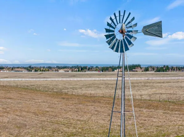 Kiwi Ln, Wilton, CA 95693