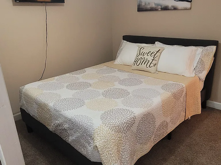 100 Grangers Ct — Photo 26