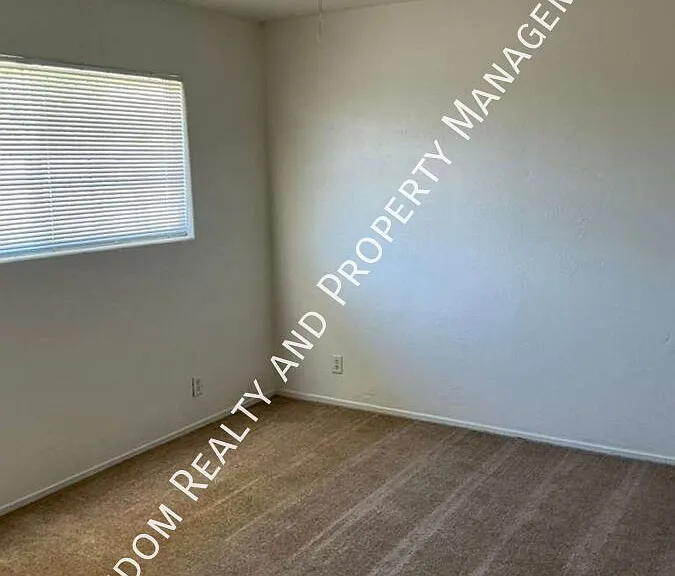 4508 Earl Ave — Photo 11